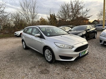Ford Focus III Kombi 1.0 EcoBoost 125KM 2015 Ford Focus 2015 rok Salon Polska/II właściciel/Uszkodzony, zdjęcie 3