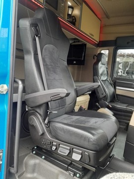 Полная кабина MAN TGX EURO 6 2019 LIFT XLX INDIVIDUAL TV/SKIN