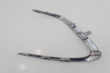 Накладка на бампер передний правый на Toyota Camry XV70