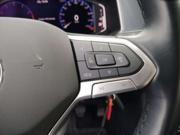 Volkswagen T-Roc I SUV Facelifting 1.5 TSI ACT 150KM 2022 Volkswagen T-Roc 1.5 Benzyna 150KM, zdjęcie 16