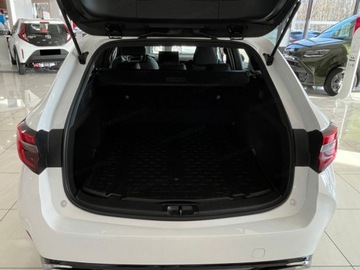 Toyota Corolla XII TS Kombi Facelifting 1.8 Hybrid 140KM 2025 Comfort 1.8 Hybrid 140KM | Podgrzewane fotele!, zdjęcie 15