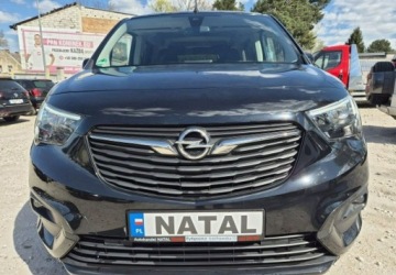 Opel Combo E Kombivan 1.5 Diesel 131KM 2021 Opel Combo Najbogatsza wersja Kamery 360 130KM 1.5 Diesel 131KM, zdjęcie 5