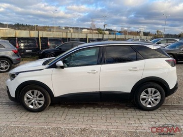 Peugeot 3008 II Crossover 1.6 BlueHDi 120KM 2017 Peugeot 3008 1.6hdi automat Navi kamera ledy bezwypadkowy zamiana 1.r.gwar, zdjęcie 3