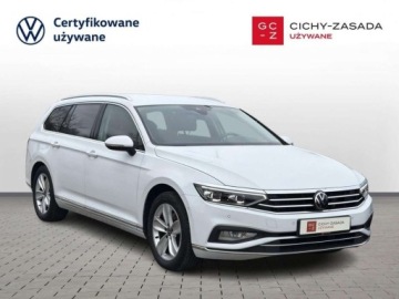 Volkswagen Passat B8 Variant Facelifting 2.0 TDI SCR 150KM 2023 Volkswagen Passat TDI 150KM Elegance LED Matrix Nawigacja Martwe pole, zdjęcie 6