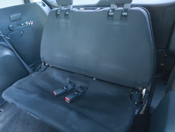 Mitsubishi Outlander II 2.4 MIVEC 170KM 2010 Mitsubishi Outlander 2.4 MIVEC, 4X4, 7 miejsc, zdjęcie 19