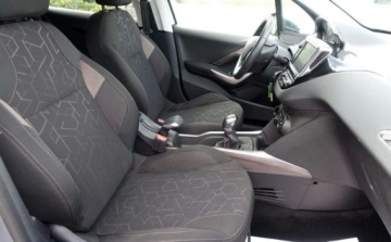 Peugeot 2008 I SUV 1.2 PureTech 82KM 2015 Peugeot 2008 1.2 82KM LEDY Klima Zero korozji Oryginalne szyby Stan BDB 1.2, zdjęcie 11