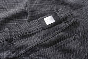 BRAX CESAR szare spodnie męskie w kratkę r. 55
