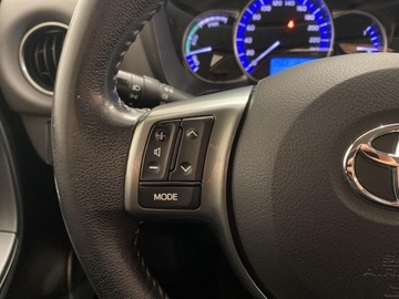 Toyota Yaris III Hatchback 5d Facelifting Hybrid 100KM 2015 Toyota Yaris Hybrid 100 Premium III (2011-2019) To, zdjęcie 12