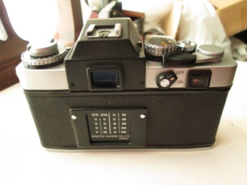MINOLTA XE-5 С MINOLTA 45 / 2