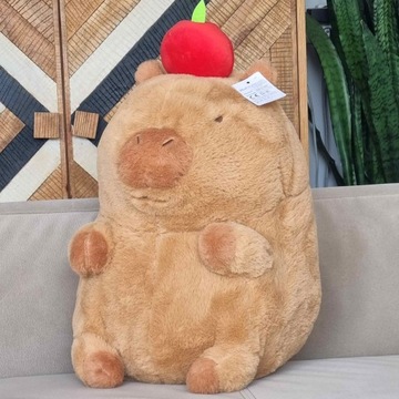 Maskotka pluszak śmieszna DUŻA Kapibara z jabłkiem 47 cm