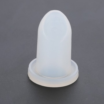 Форма для бальзама для губ диаметром 4 см.