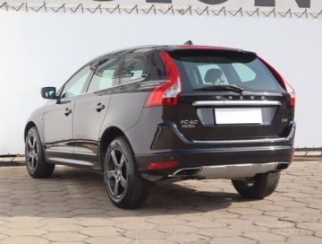Volvo XC60 I SUV Facelifting 2.0 D4 DRIVE-E 190KM 2015 Volvo XC60 D4, Salon Polska, Serwis ASO, 187 KM, zdjęcie 3