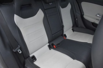 Mercedes CLA C118/X118 Shooting Brake 2.0 200d 150KM 2020 Mercedes-Benz CLA MERCEDES CLA200 150KM AMG LED Virtual Panorama Gwarancja, zdjęcie 34