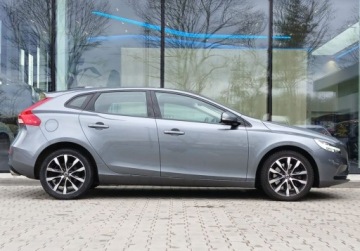 Volvo V40 II Hatchback Facelifting 1.5 T3 152KM 2019 Volvo V40 V40 Drive-E Dynamic Edition Vat Marza Salon PL 1 wl., zdjęcie 3