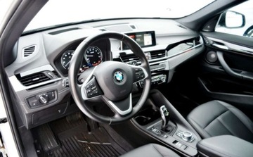 BMW X1 F48 Crossover Facelifting 2.0 25i 231KM 2021 BMW X1 Tempomat adaptacyjny, 4x4, Automat, Panorama 2.0 Benzyna 231KM, zdjęcie 9