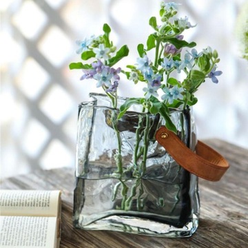 Стеклянная ваза для пончиков. Современное украшение. Сумочка в форме вазы.