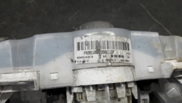 55900-0H010 Панель дефлектора Peugeot 107