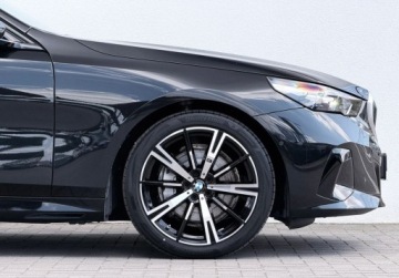 BMW Seria 5 G90-91 2025 BMW Seria 5 I wlasciciel M Sport Hak Gwarancja Bezwypadkowy FVAT23, zdjęcie 10
