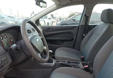 Ford Focus II Sedan 1.8 Duratorq TDCi 115KM 2006 Ford Focus Ford Focus 1.8 Diesel 115KM, zdjęcie 7