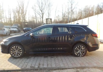 Toyota Corolla XII TS Kombi Facelifting 1.8 Hybrid 140KM 2024 Toyota Corolla Okazja 1.8 Hybryda 140KM, zdjęcie 5