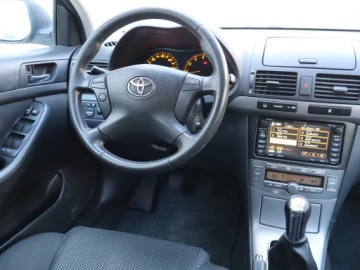 Toyota Avensis II Kombi 1.8 VVT-i 129KM 2007 Toyota Avensis 1.8 VVT-i, GAZ, Navi, Klima, zdjęcie 6