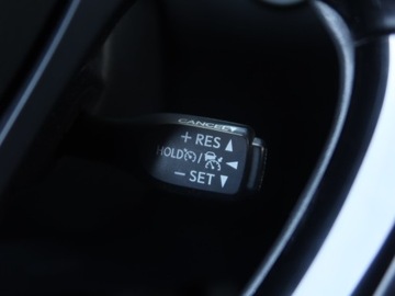 Toyota C-HR I Crossover 1.8 Hybrid 122KM 2019 Toyota C-HR 1.8 Hybrid, Salon Polska, zdjęcie 17