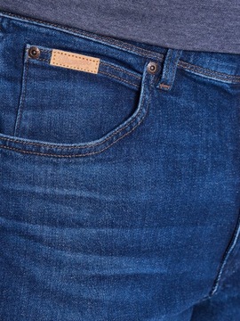 WRANGLER Szorty jeansowe W11CJXY81 112337506 Niebieski Regular Fit