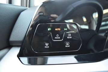 Volkswagen Golf VIII Variant 1.5 eTSI 150KM 2021 Volkswagen Golf Variant Variant 1.5TSI 150KM Pakiety LED ACC Podgrz.fotele, zdjęcie 22