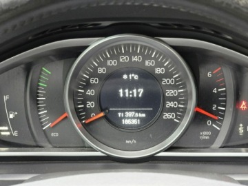 Volvo V40 II Hatchback Facelifting 2.0 D3 150KM 2016 Volvo V40 led*RDesign*Bezwypadkowy, zdjęcie 16