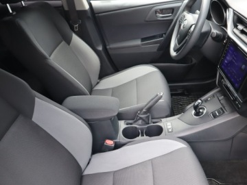 Toyota Auris II Hatchback 5d Facelifting 1.8 Hybrid 136KM 2016 Toyota Auris Hybrid, Salon Polska, Serwis ASO, zdjęcie 8