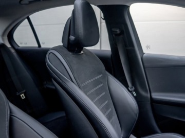 Mercedes Klasa C W206 Limuzyna 1.5 180 170KM 2025 MERCEDES-BENZ C Klasa 180 AMG Sedan 1.5 (170KM) 2025, zdjęcie 8