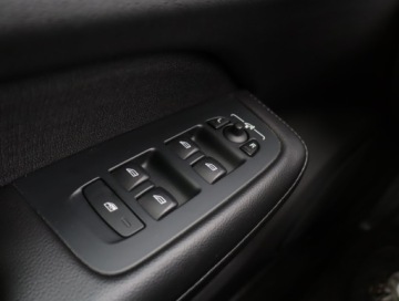 Volvo V60 II  Kombi 2.0 D4 190KM 2019 Volvo V60 D4 2.0, Salon Polska, Serwis ASO, zdjęcie 16