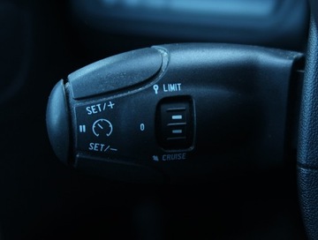 Peugeot 208 I Hatchback 5d Facelifting 1.2 PureTech 82KM 2016 Peugeot 208 1.2 PureTech, Salon Polska, zdjęcie 19