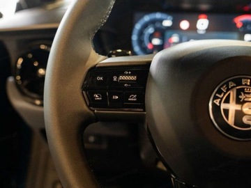 Alfa Romeo Junior 2025 ALFA ROMEO Junior Ibrida Suv 1.2 (145KM) 2025, zdjęcie 8