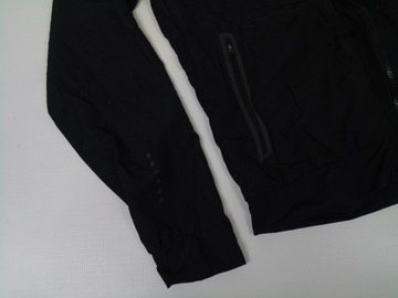 ЖЕНСКАЯ СПОРТИВНАЯ КУРТКА ASICS MOTION PROTECT _ M