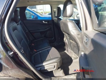 Ford Kuga III 2022 Ford Kuga 2022 r., 2,0L TITANIUM 2.0 Benzyna 250KM, zdjęcie 10