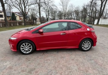 Honda Civic VIII Hatchback 3d 1.4 i-VTEC 100KM 2010 Honda Civic Honda Civic 1.4 i-VTEC Type S 1.3 Benzyna 100KM, zdjęcie 4