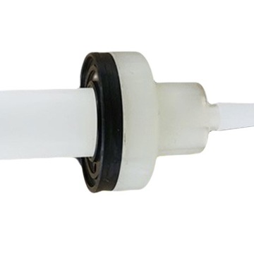 Электростатическое порошковое покрытие пластика с плоским соплом и электродной головкой-пистолетом.