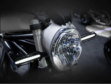 ДИНАМИЧЕСКИЕ ПОВОРОТЫ + ДНЕВНОЙ СВЕТ 2 шт.