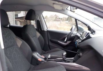 Peugeot 2008 I SUV Facelifting 1.2 PureTech 82KM 2016 Peugeot 2008 Okazja 1.2 Benzyna 82KM, zdjęcie 18