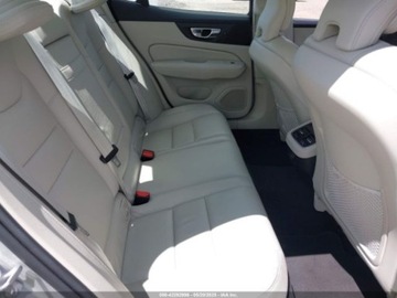Volvo S60 III 2022 Volvo S60 B5 INSCRIPTION 2022, od ubezpieczalni 2.0 Benzyna 247KM, zdjęcie 7