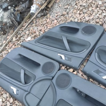 БОКОВАЯ ОБИВКА ЛЕВАЯ ПРАВАЯ SKODA SUPERB I