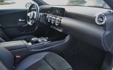 Mercedes Klasa A W177/V177 Hatchback 1.3 200 163KM 2020 Mercedes-Benz Klasa A GWARANCJA, 2020r, Pakiet AMG, Benzyna 163KM, Automat, zdjęcie 6