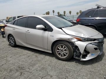 Toyota Prius IV Hatchback Plug-in 1.8 Hybrid Plug-in 122KM 2020 Toyota Prius Prime LE 2020 1.8l 1.8 Hybryda 121KM, zdjęcie 4