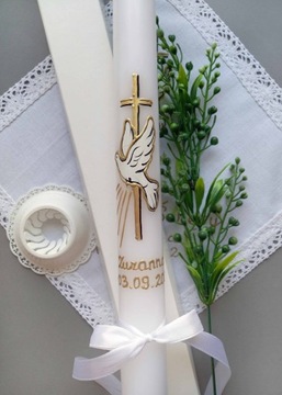 раскрашенная вручную свеча для крещения, имя и дата