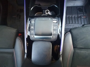 Mercedes GLA II Off-roader 1.3 200 163KM 2020 Mercedes GLA 200 salon, I właściciel, serwis,, zdjęcie 19
