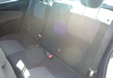 Toyota Yaris III Hatchback 5d Facelifting 1.33 Dual VVT-i 99KM 2015 Toyota Yaris Toyota Yaris III Salon PL 1.3 Benzyna 99KM, zdjęcie 12