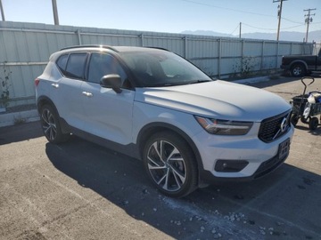 Volvo XC40 2021 Volvo XC 40 T5 R-Design 2021 2.0l 2.0 Benzyna 248KM, zdjęcie 4