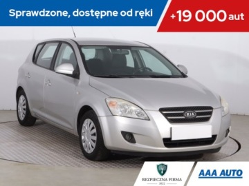 Kia Ceed I Hatchback 1.4 109KM 2009 Kia Ceed 1.4 CVVT, Klima, Tempomat