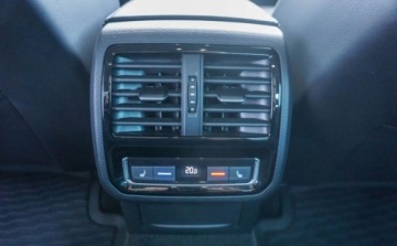 Volkswagen Passat B8 Limousine Facelifting 2.0 TSI 272KM 2020 Volkswagen Passat Volkswagen Passat Elegance 2.0TSI 272KM 4x4 DSG 2.0 272KM, zdjęcie 31